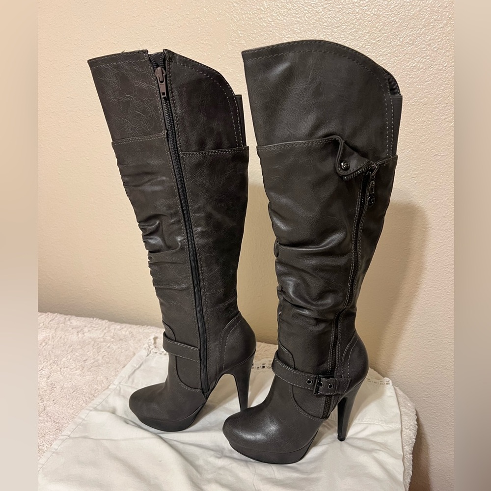 Guess high heel boots